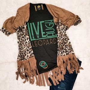 Live laugh leopard tee